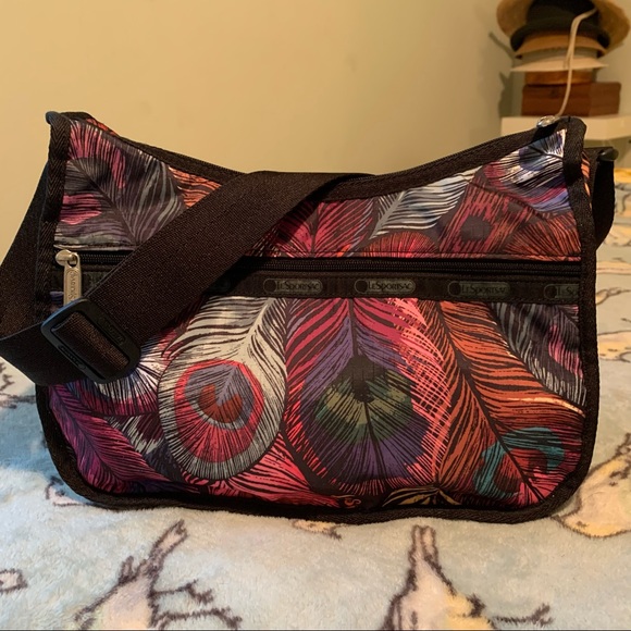 Lesportsac Handbags - LeSportsac Peacock feather Masquerade bag shoulder crossbody rainbow pockets
